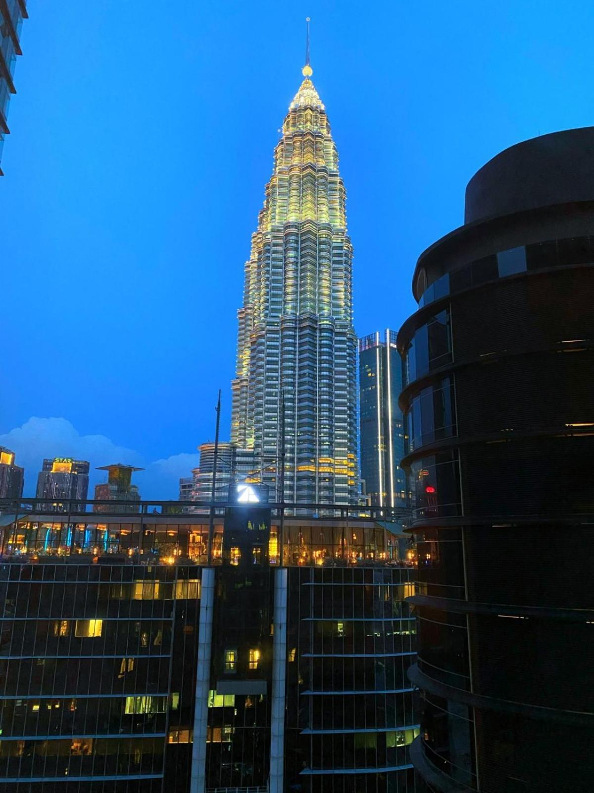 1 Min To Klcc Sky Klcc At *